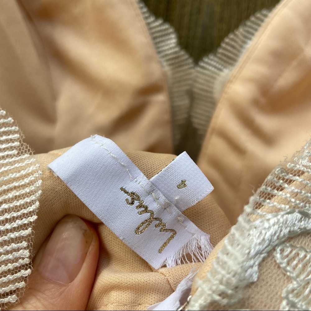 White and Beige Scallop Embroidered Tulle Maxi Dress 🌿 - Picture 12 of 16